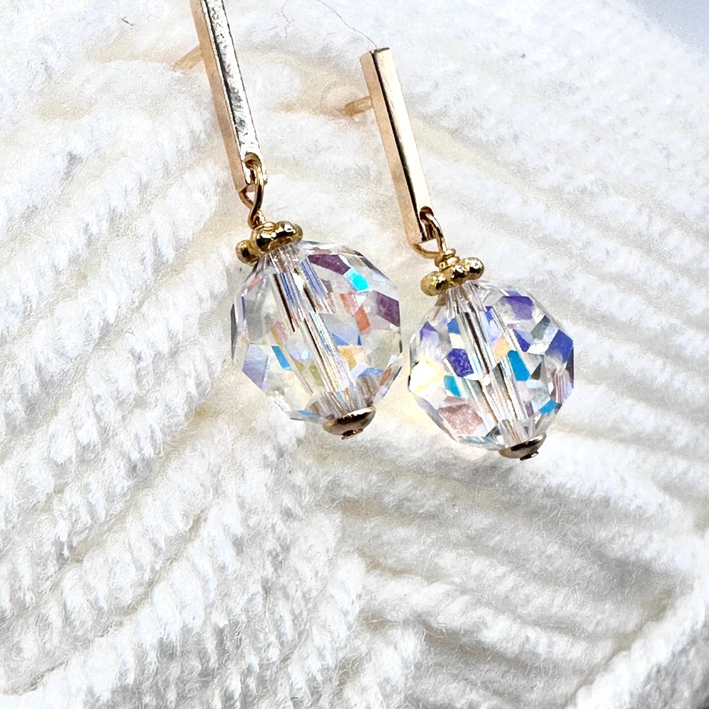 18K Gold Plated Stud Earrings. Swarovski Crystals